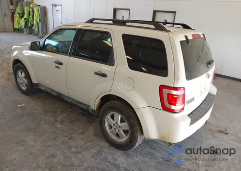 2010 Ford Escape Xlt z USA, uszkodzony, nr VIN 1FMCU9DGXAKD26418